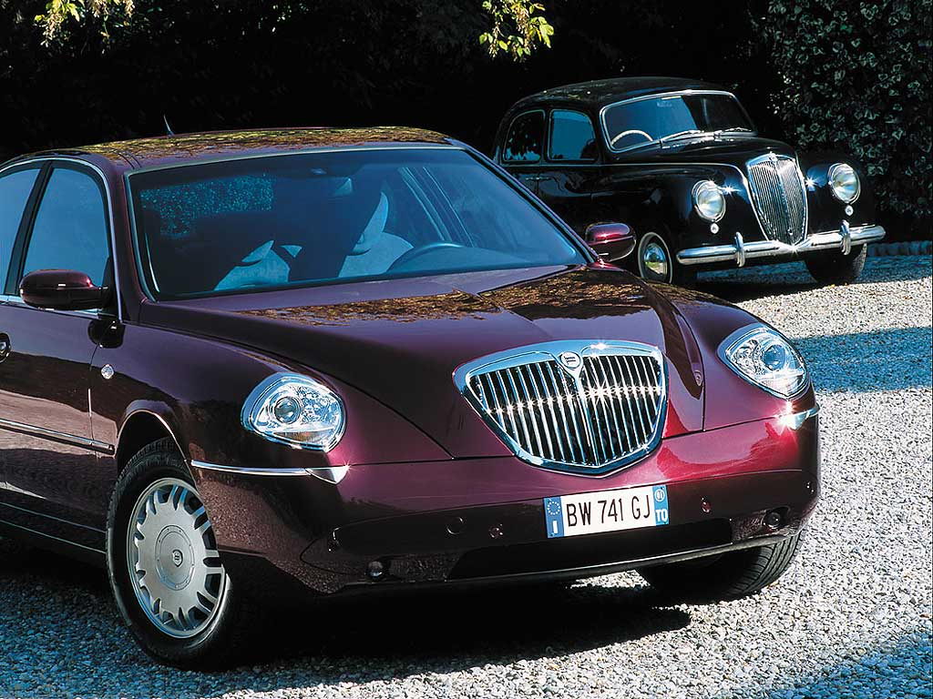 Lancia Thesis 2002 006.jpg